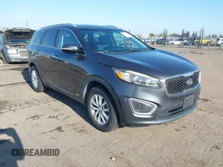2017 Kia Sorento LX with VIN 5XYPGDA32HG294002, listed as a IAAI auction lot 42121806 with 154,733 mi miles. Bid and sale history available at carsss.com. Image 1.