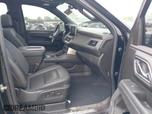 2022 Chevrolet Suburban Z71 with VIN 1GNSKDKD7NR151681, listed as a IAAI auction lot 41991670 with 57,090 mi miles and . Bid and sale history available at DreamBid. Image 5.