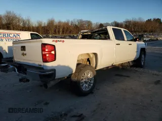 2017 Chevrolet Silverado 3500HD Work Truck with VIN 1GC4KYCY0HF198664, listed as a Copart auction lot 84520084 with 190,076 mi miles and Salvage Title. Bid and sale history available at DreamBid. Image 3.
