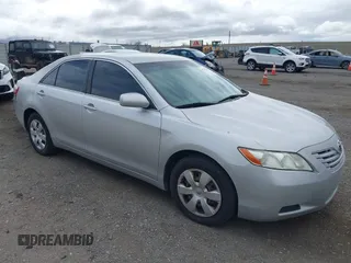 2008 Toyota Camry LE z VIN 4T4BE46K18R042354, wystawiony jako IAAI lot #41765709 z przebiegiem 130 010 mil mil oraz . Historia ofert i sprzedaży dostępna na DreamBid. Obrazek 1.