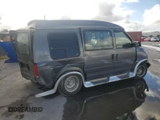 2000 Chevrolet Astro Cargo Van w/YF7 with VIN 1GBDM19W6YB176154, listed as a Copart auction lot 85086064 with 139,685 mi miles and Salvage Title. Bid and sale history available at carsss.com. Image 3.
