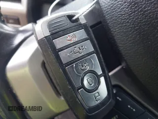 2020 Ford F-250 XL z VIN 1FT7W2BT8LEC53106, wystawiony jako IAAI lot #42106377 z przebiegiem 160 673 mil mil oraz . Historia ofert i sprzedaży dostępna na DreamBid. Obrazek 11.