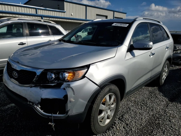 2012 Kia Sorento LX with VIN 5XYKT3A63CG300487, listed as a Copart auction lot 42238505 with 169,756 mi miles and Salvage Title. Bid and sale history available at DreamBid. Image 1.