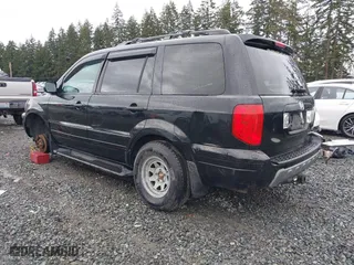 2004 Honda Pilot EX with VIN 2HKYF18674H585328, listed as a IAAI auction lot 41688735 with 214,194 mi miles. Bid and sale history available at carsss.com. Image 3.
