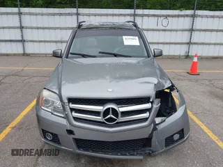 2011 Mercedes-Benz GLK 350 z VIN WDCGG8HB6BF663579, wystawiony jako IAAI lot #42379856 z przebiegiem 129 306 mil mil oraz . Historia ofert i sprzedaży dostępna na DreamBid. Obrazek 12.