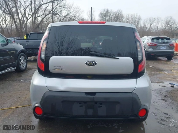 2015 Kia Soul + with VIN KNDJP3A57F7753178, listed as a IAAI auction lot 41698164 with 142,131 mi miles. Bid and sale history available at carsss.com. Image 16.