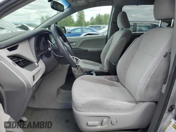 2016 Toyota Sienna LE AAS с VIN 5TDKK3DC4GS754504, выставлен на аукционе Copart как лот 58008315 с пробегом 83 519 миль миль и Списание • Salvage title. История ставок и продаж доступна на DreamBid. Изображение 7.