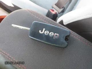 2015 Jeep Renegade Latitude with VIN ZACCJBBT0FPB67030, listed as a IAAI auction lot 41866195 with 120,618 mi miles. Bid and sale history available at carsss.com. Image 11.