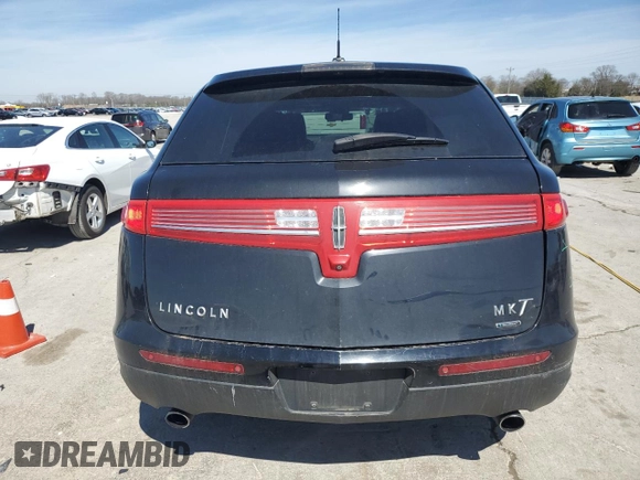 2016 Lincoln MKT EcoBoost z VIN 2LMHJ5AT4GBL01384, wystawiony jako Copart lot #49647045 z przebiegiem 177 704 mil mil oraz Szkody całkowita. Historia ofert i sprzedaży dostępna na DreamBid. Obrazek 6.