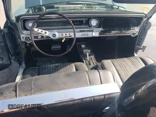 1965 Chevrolet Impala z VIN 166675S178371, wystawiony jako Copart lot #62475694 z przebiegiem 1 019 mil mil oraz Szkoda całkowita • Salvage title. Historia ofert i sprzedaży dostępna na DreamBid. Obrazek 8.