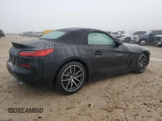 2022 BMW Z4 sDrive30i with VIN WBAHF3C04NWX42062, listed as a Copart auction lot 84463034 with 0 mi miles and Salvage Title. Bid and sale history available at carsss.com. Image 3.