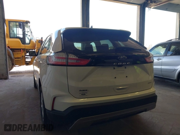 2021 Ford Edge SEL with VIN 2FMPK4J9XMBA38672, listed as a IAAI auction lot 41992994 with 31,834 mi miles. Bid and sale history available at carsss.com. Image 16.