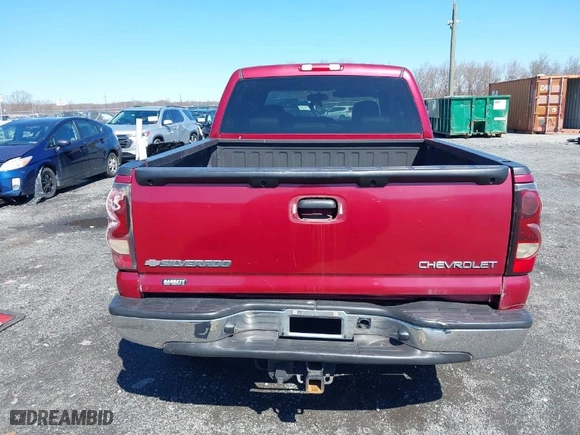 2004 Chevrolet Silverado 1500 Crew Cab Z71 with VIN 2GCEK13T141321132, listed as a IAAI auction lot 41618562 with 180,373 mi miles. Bid and sale history available at carsss.com. Image 16.