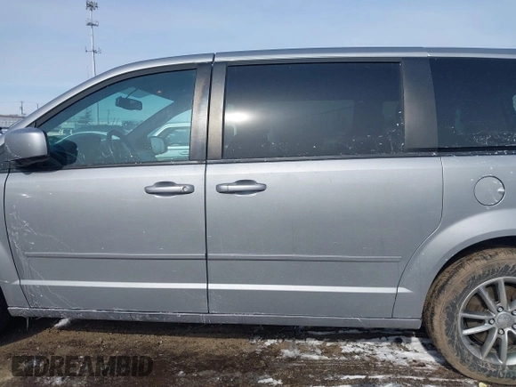 2015 Dodge Grand Caravan SE with VIN 2C4RDGBG3FR653239, listed as a IAAI auction lot 41607222 with 124,732 mi miles and . Bid and sale history available at DreamBid. Image 14.
