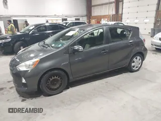 2012 Toyota Prius One z VIN JTDKDTB36C1508025, wystawiony jako IAAI lot #41983947 z przebiegiem 180 357 mil mil oraz . Historia ofert i sprzedaży dostępna na DreamBid. Obrazek 2.