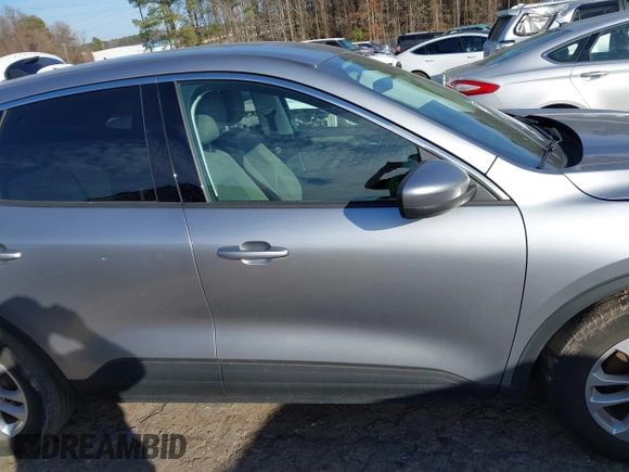 2021 Ford Escape SE Hybrid z VIN 1FMCU0BZXMUB18032, wystawiony jako IAAI lot #41481800 z przebiegiem 34 702 mil mil oraz . Historia ofert i sprzedaży dostępna na DreamBid. Obrazek 13.