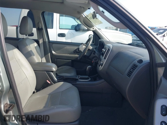 2007 Ford Escape Hybrid с VIN 1FMCU49H47KA97019, выставлен на аукционе IAAI как лот 42153818 с пробегом 138 248 миль миль и . История ставок и продаж доступна на DreamBid. Изображение 5.