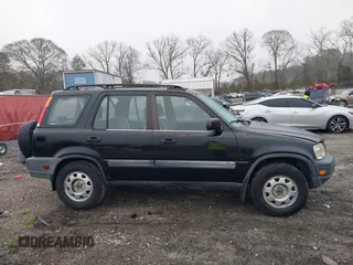 1998 Honda CR-V LX with VIN JHLRD2841WC011503, listed as a IAAI auction lot 41554309 with 231,015 mi miles. Bid and sale history available at carsss.com. Image 13.