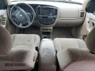 2002 Mazda Tribute LX with VIN 4F2YU09132KM24637, listed as a Copart auction lot 88919855 with 211,198 mi miles and Salvage Title. Bid and sale history available at carsss.com. Image 8.