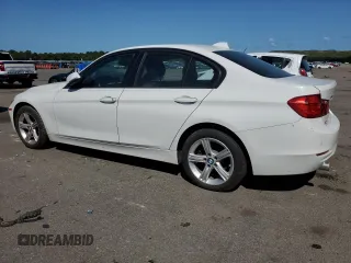 2013 BMW 3 Series 320i xDrive with VIN WBA3C3C5XDF981516, listed as a Copart auction lot 70214014 with 104,977 mi miles and Non repairable. Bid and sale history available at DreamBid. Image 2.