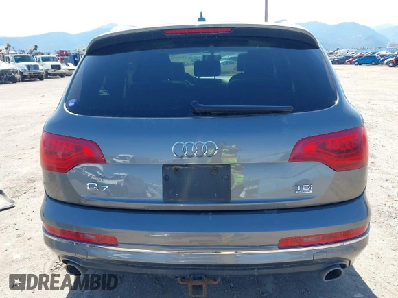 2014 Audi Q7 Premium Plus z VIN WA1LMAFE7ED018628, wystawiony jako IAAI lot #41955702 z przebiegiem 134 641 mil mil oraz . Historia ofert i sprzedaży dostępna na DreamBid. Obrazek 17.