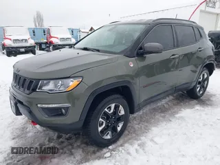 2018 Jeep Compass Trailhawk with VIN 3C4NJDDB5JT190890, listed as a IAAI auction lot 41251405 with 35,320 mi miles and . Bid and sale history available at carsss.com. Image 18.