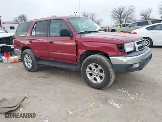 2000 Toyota 4Runner with VIN JT3GM84R5Y0062150, listed as a IAAI auction lot 41281527 with 204,705 mi miles. Bid and sale history available at carsss.com. Image 1.