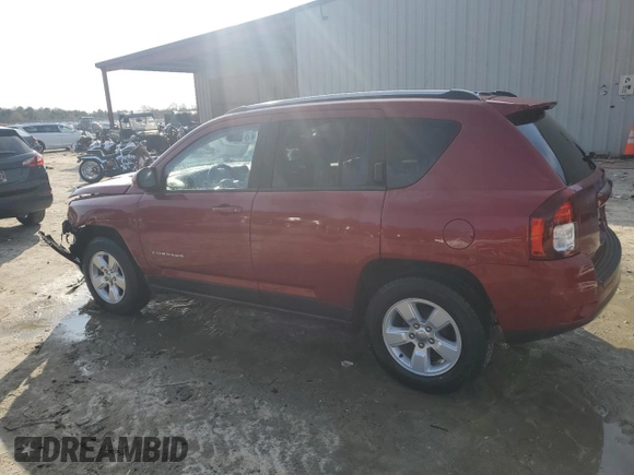 2016 Jeep Compass Latitude with VIN 1C4NJCEB7GD543444, listed as a Copart auction lot 84266844 with 61,564 mi miles and Salvage Title. Bid and sale history available at carsss.com. Image 2.