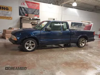 2003 GMC Sonoma SLS with VIN 1GTCS19X438148073, listed as a IAAI auction lot 41158520 with 170,817 mi miles. Bid and sale history available at carsss.com. Image 14.