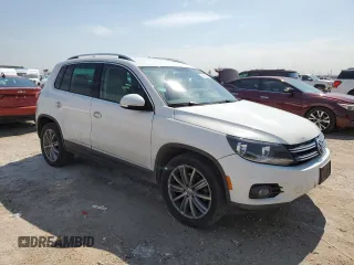 2012 Volkswagen Tiguan SE z VIN WVGAV7AX1CW526645, wystawiony jako Copart lot #46944195 z przebiegiem 87 811 mil mil oraz Szkody całkowita. Historia ofert i sprzedaży dostępna na DreamBid. Obrazek 4.