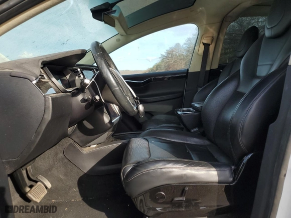 2016 Tesla Model X 70D with VIN 5YJXCBE27GF018468, listed as a Copart auction lot 78384424 with 108,856 mi miles and Non Repairable. Bid and sale history available at carsss.com. Image 7.