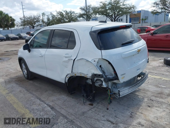 2021 Chevrolet Trax LS with VIN KL7CJKSB2MB323395, listed as a IAAI auction lot 41548740 with 85,999 mi miles. Bid and sale history available at carsss.com. Image 3.