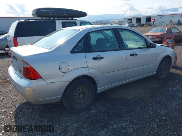 2005 Ford Focus S with VIN 1FAFP34N95W284154, listed as a IAAI auction lot 42555736 with 171,944 mi miles and . Bid and sale history available at DreamBid. Image 4.
