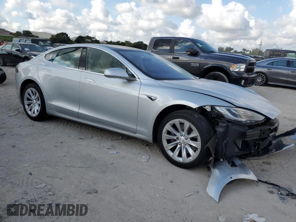 2018 Tesla Model S 75D with VIN 5YJSA1E28JF262521, listed as a Copart auction lot 43563035 with 48,377 mi miles and Salvage Title. Bid and sale history available at DreamBid. Image 4.