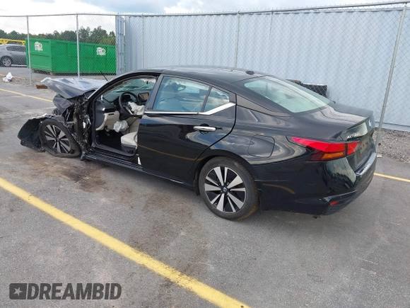 2021 Nissan Altima SV with VIN 1N4BL4DVXMN406122, listed as a IAAI auction lot 42512160 with 54,945 mi miles and . Bid and sale history available at DreamBid. Image 3.