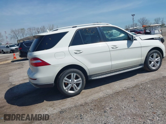 2013 Mercedes-Benz M 350 with VIN 4JGDA2EB0DA201610, listed as a IAAI auction lot 42123259 with 188,416 mi miles and . Bid and sale history available at carsss.com. Image 4.