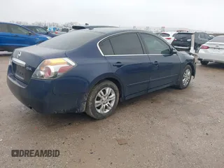 2012 Nissan Altima S z VIN 1N4AL2AP7CC156709, wystawiony jako IAAI lot #41558118 z przebiegiem 118 307 mil mil oraz . Historia ofert i sprzedaży dostępna na DreamBid. Obrazek 4.