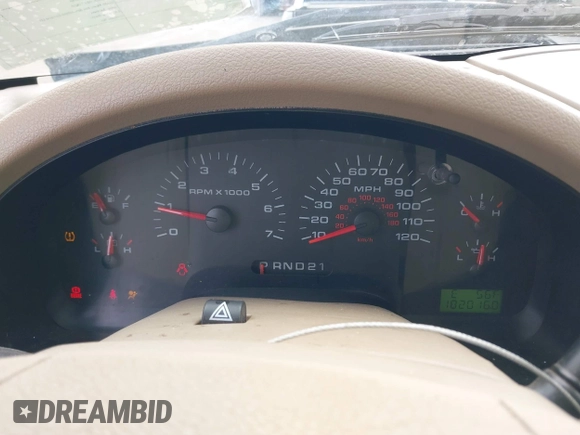 2008 Ford F-150 XLT with VIN 1FTPW14588FA17288, listed as a IAAI auction lot 41910178 with 182,016 mi miles. Bid and sale history available at carsss.com. Image 7.