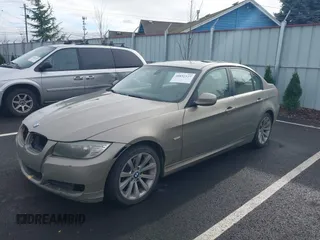 2011 BMW 3 Series 328i with VIN WBAPH5C57BA443932, listed as a IAAI auction lot 40832127 with 206,426 mi miles and . Bid and sale history available at carsss.com. Image 2.