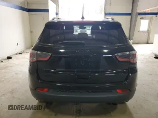 2019 Jeep Compass High Altitude z VIN 3C4NJDCB7KT713989, wystawiony jako Copart lot #49263175 z przebiegiem 98 643 mil mil oraz Czysty tytuł • Clean title. Historia ofert i sprzedaży dostępna na DreamBid. Obrazek 6.