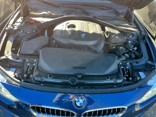 2017 BMW 3 Series 330i with VIN WBA8B9C53HK884571, listed as a Copart auction lot 86259974 with 42,771 mi miles and Clean Title. Bid and sale history available at DreamBid. Image 7.