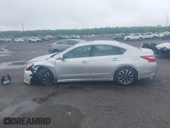 2017 Nissan Altima SV with VIN 1N4AL3AP4HC148936, listed as a IAAI auction lot 42340153 with 76,049 mi miles and . Bid and sale history available at DreamBid. Image 14.