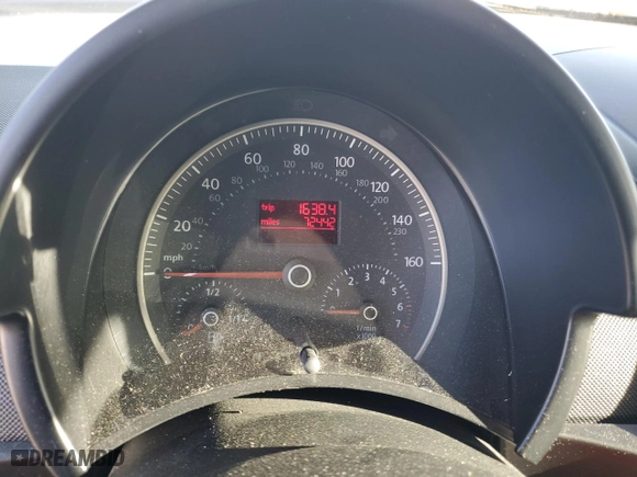 2010 Volkswagen New Beetle Coupe with VIN 3VWRG3AGXAM036824, listed as a Copart auction lot 49136755 with 72,442 mi miles and Salvage Title. Bid and sale history available at carsss.com. Image 9.