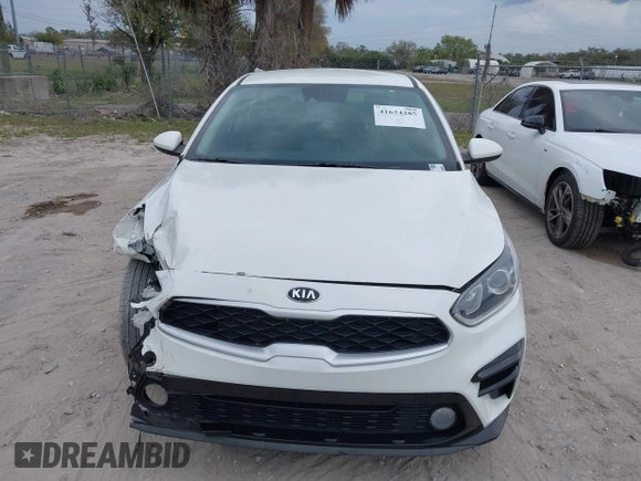 2020 Kia Forte LXS with VIN 3KPF24AD0LE226080, listed as a IAAI auction lot 41624285 with 10,122 mi miles. Bid and sale history available at carsss.com. Image 12.