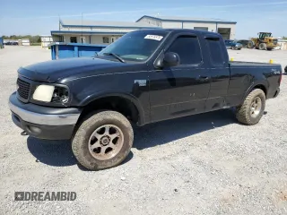 2003 Ford F-150 XL z VIN 2FTRX18W83CB15153, wystawiony jako Copart lot #52976575 z przebiegiem Nie podano mil oraz Szkoda całkowita • Salvage title. Historia ofert i sprzedaży dostępna na DreamBid. Obrazek 1.