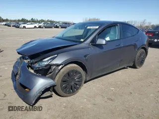 2022 Tesla Model Y Long Range z VIN 7SAYGAEE5NF573044, wystawiony jako Copart lot #49230835 z przebiegiem 41 220 mil mil oraz Szkody całkowita. Historia ofert i sprzedaży dostępna na DreamBid. Obrazek 1.