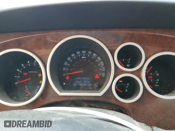 2007 Toyota Tundra Limited z VIN 5TFRV58197X026567, wystawiony jako Copart lot #49114075 z przebiegiem 99 925 mil mil oraz Czysty tytuł • Clean title. Historia ofert i sprzedaży dostępna na DreamBid. Obrazek 9.