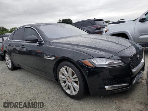 2017 Jaguar XF 35t Premium with VIN SAJBD4BV7HCY30113, listed as a Copart auction lot 74114684 with 29,023 mi miles and Salvage Title. Bid and sale history available at carsss.com. Image 4.