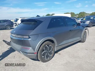 2024 Hyundai Ioniq 5 Limited z VIN KM8KR4DE2RU253057, wystawiony jako IAAI lot #41444014 z przebiegiem 6 185 mil mil oraz . Historia ofert i sprzedaży dostępna na DreamBid. Obrazek 4.