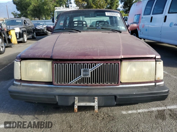 1993 Volvo 240 z VIN YV1AS8801P1487953, wystawiony jako Copart lot #77392634 z przebiegiem 270 844 mil mil oraz Szkody całkowita. Historia ofert i sprzedaży dostępna na DreamBid. Obrazek 5.